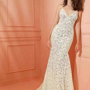 Rish Bridal - Lace Wedding Dress Gown. Ivory . Size 2 - Northern Star Collection